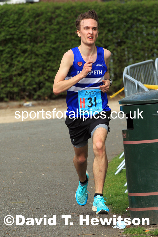 Senior Mens Northern 12 Stage Road Relay, 2022 Northern 12 and 6 Stage Road Relays,  Birkenhead Park, Birkenhead, Wirral.  Photo: David T. Hewitson/Sports for All Pics